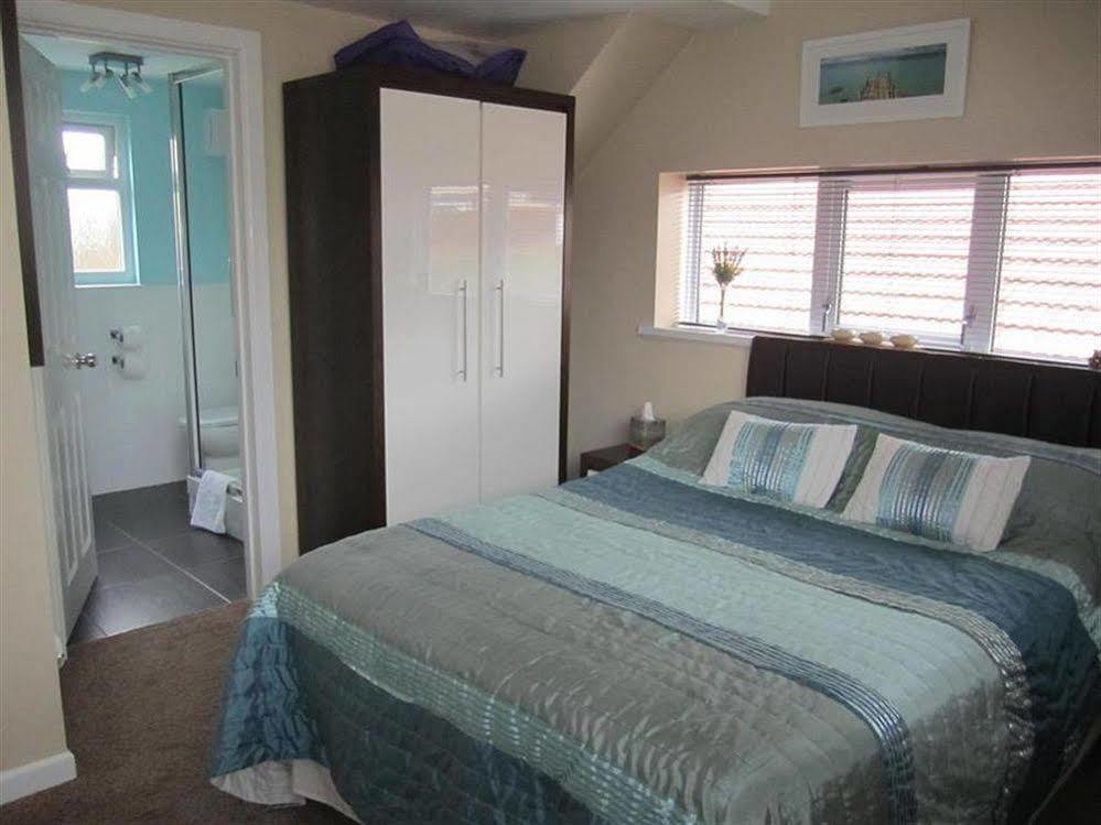 Water'S Edge B&B Christchurch  Buitenkant foto